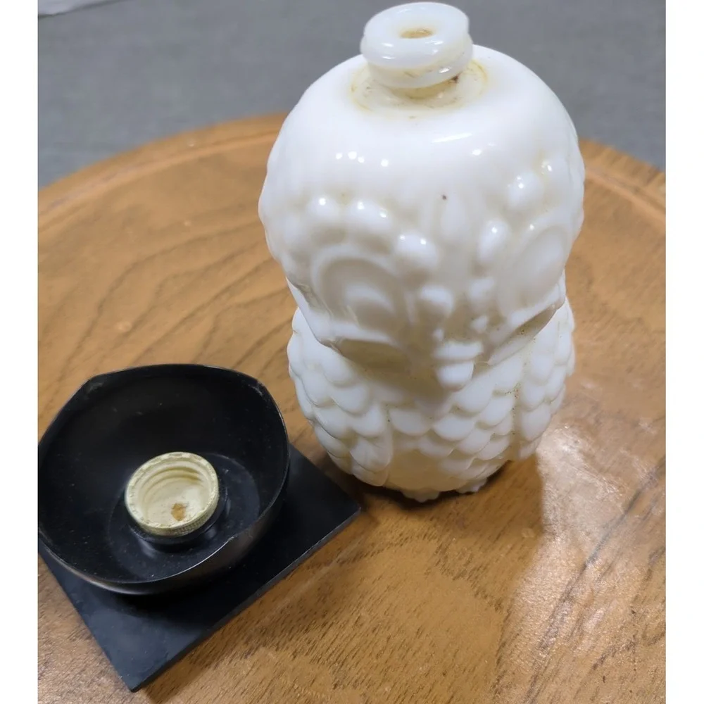 Vtg Avon White Milk Glass Graduate Black Mortarboard Eyeglasses Owl Empty Bottle